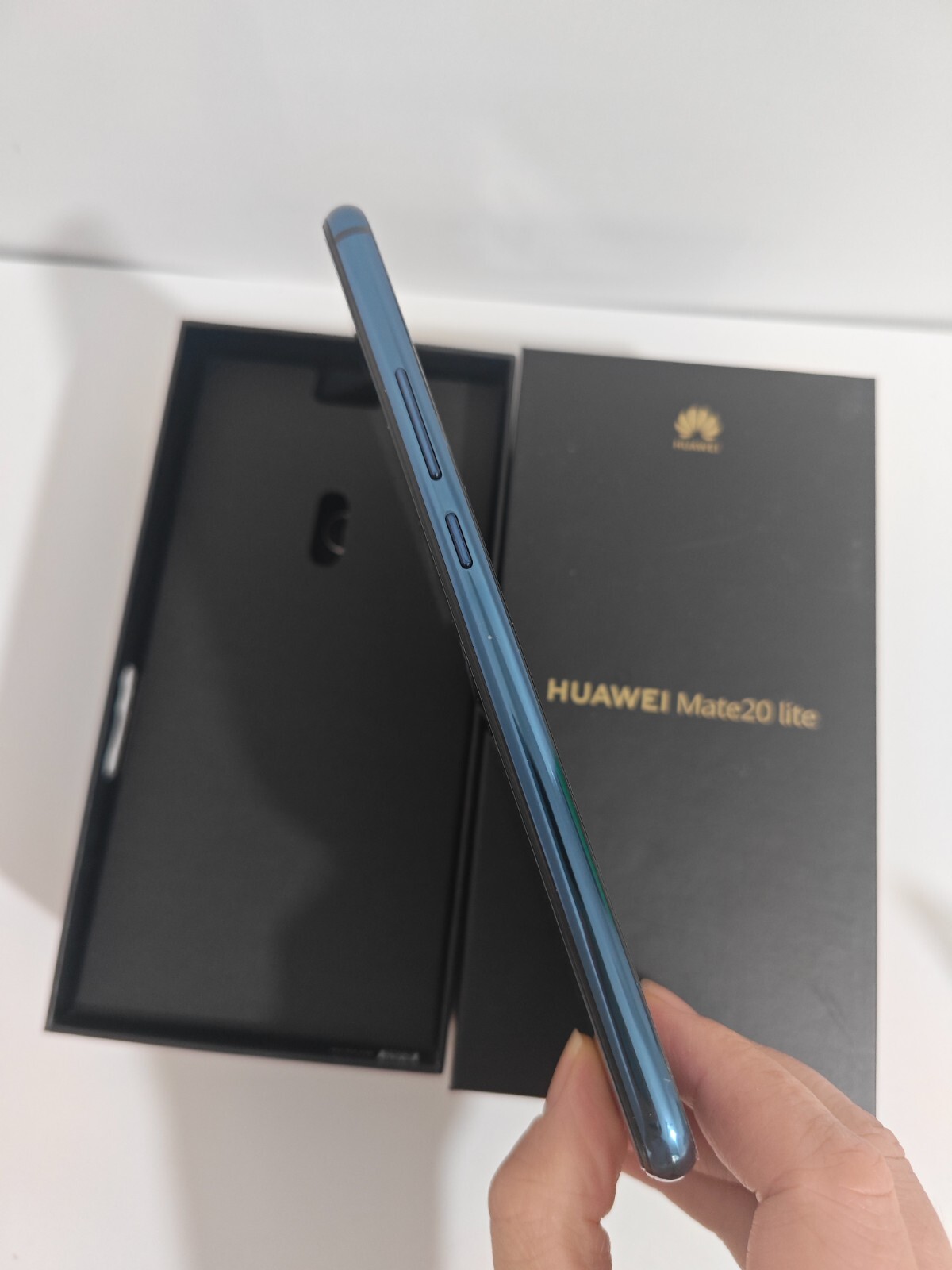 Huawei mate 20 lite 64GB Unlocked google play (Global) Android all colors Sealed - Image 8
