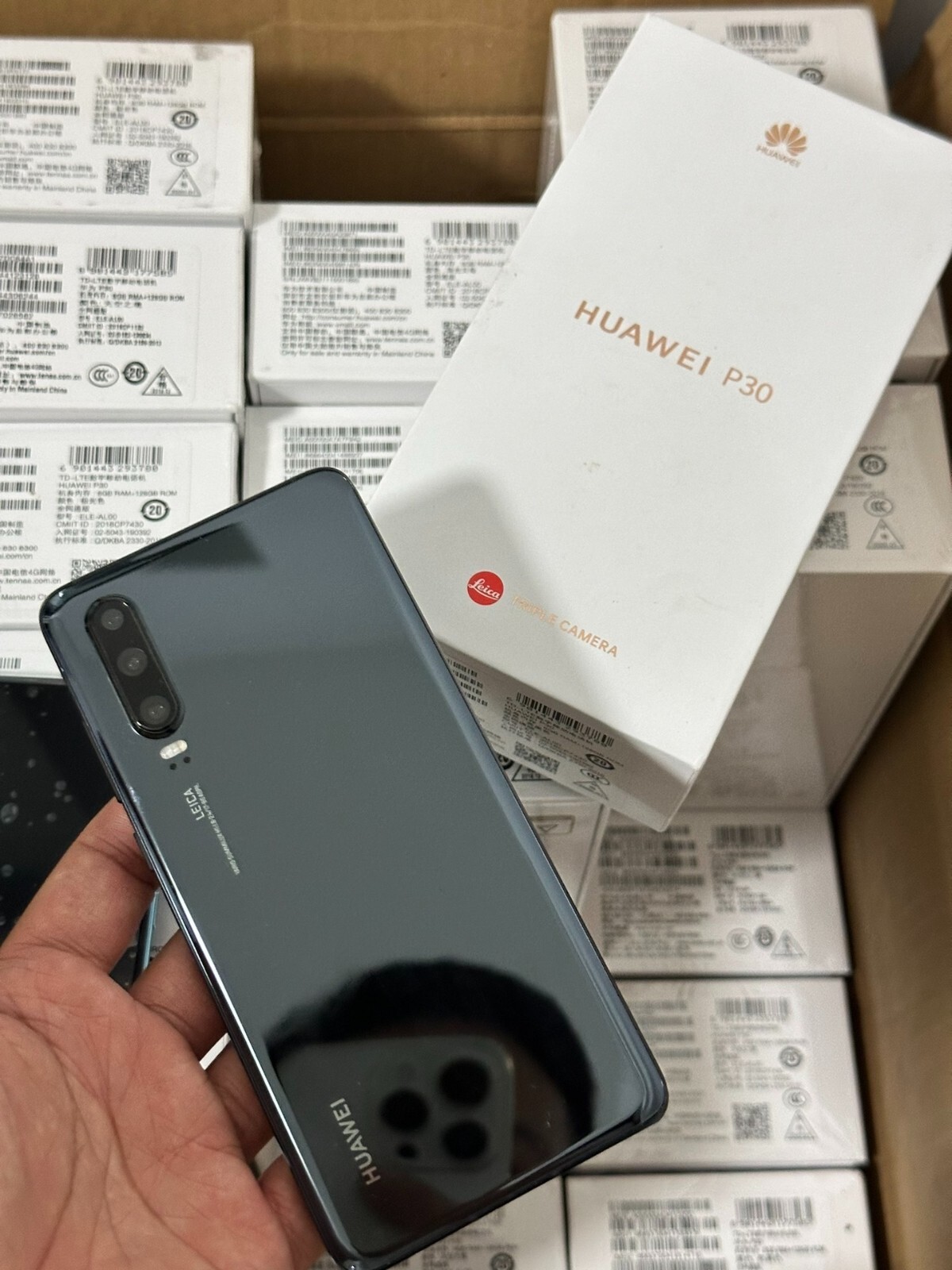 Huawei P30 128GB Dual Sim 40MP Unlocked Android Global CellPhone Google Storage Capacity 8+128GB colors please note the color you need in order
