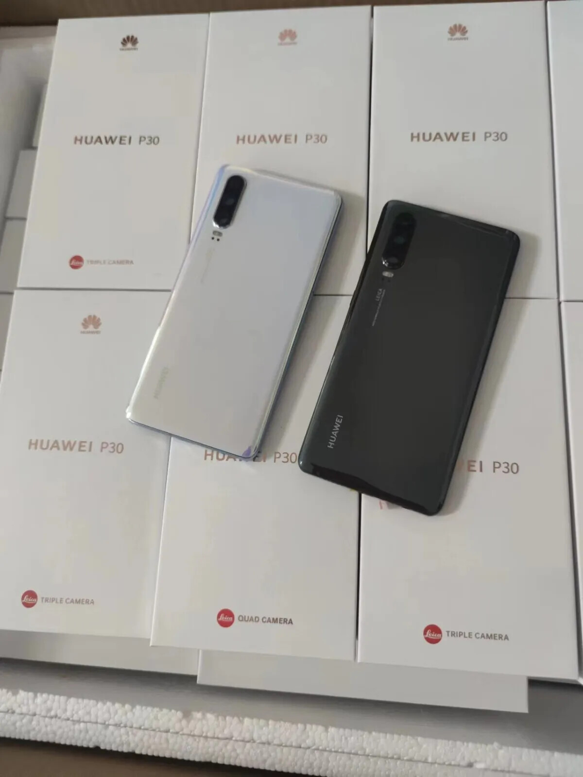 Huawei P30 128GB Dual Sim 40MP Unlocked Android Global CellPhone Google Storage Capacity 8+128GB colors please note the color you need in order - Image 4