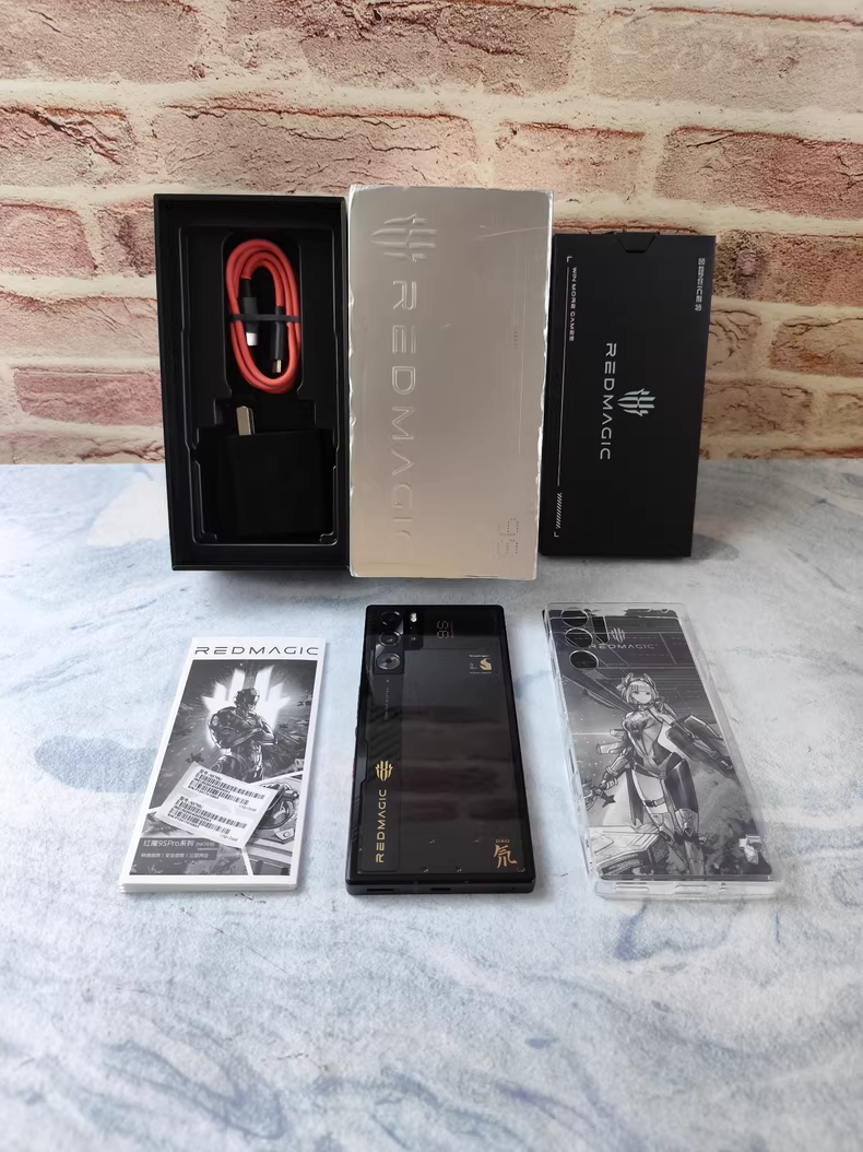 ZTE nubia RedMagic 9S Pro Android 14 Snapdragon Game Phone 5G Google Global Storage 12+256GB Color Black Package Mobile phone with accessories and box - Image 6