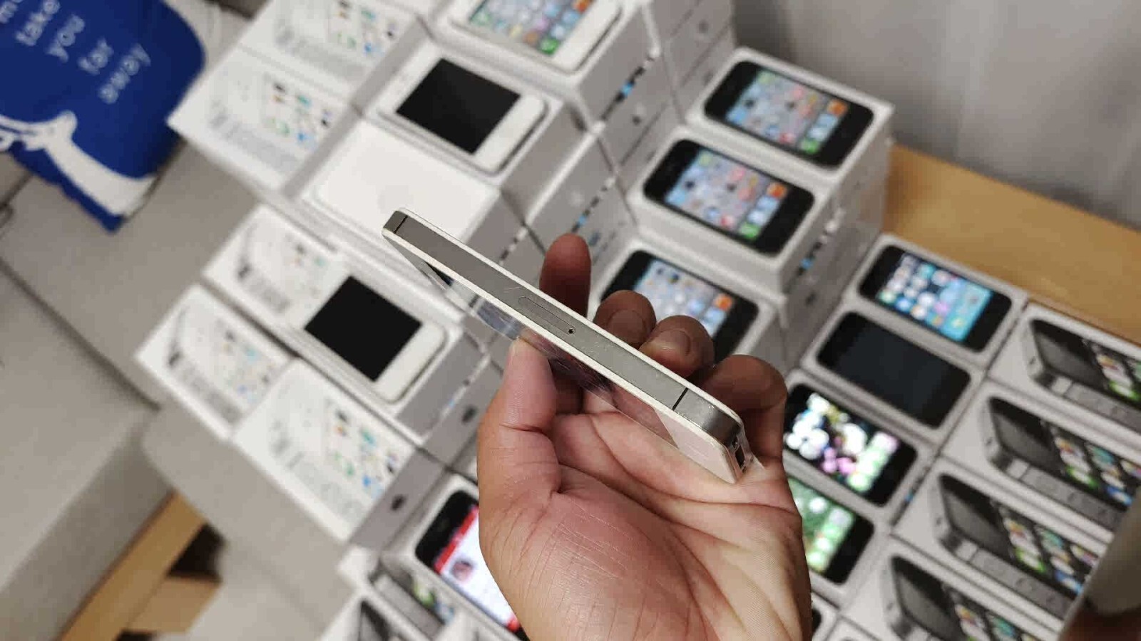 π± Apple iPhone 4 4s 8/16/32GB - Unlocked Grade A Condition IOS smartphone π± Model Apple iPhone 4s Storage Capacity 32 GB - Image 7