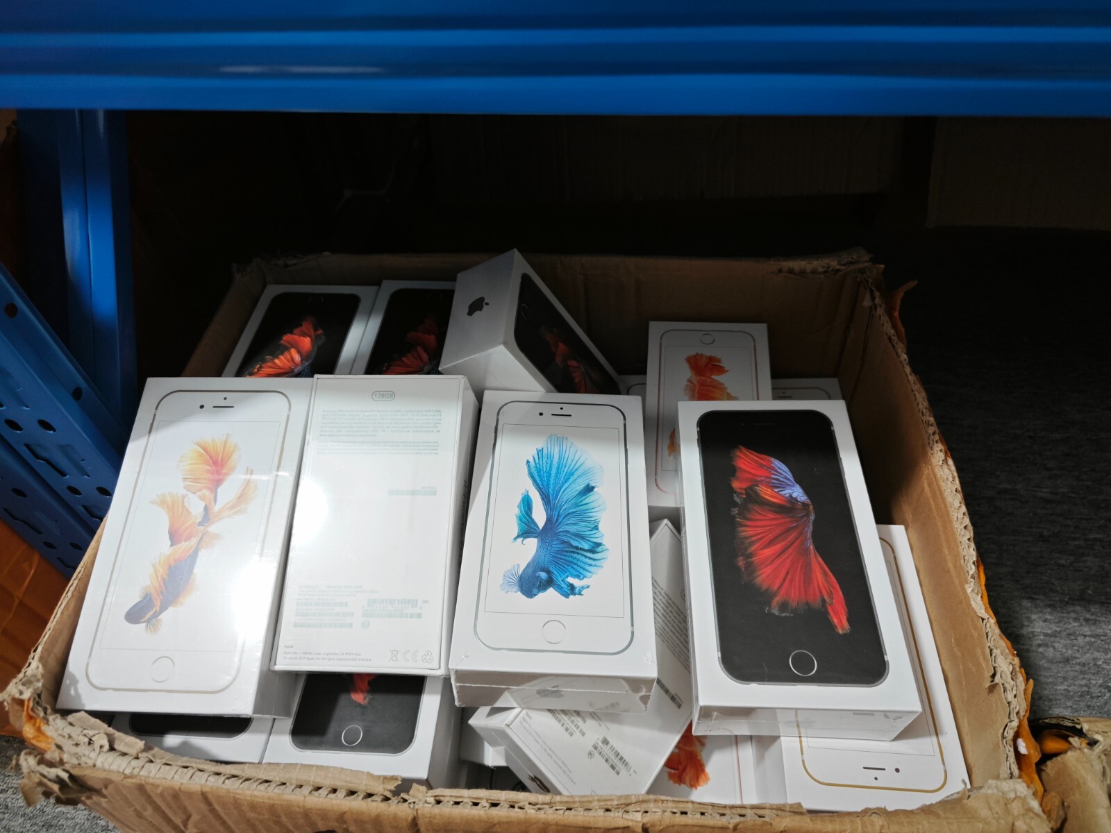 Apple iPhone 6S/6S Plus 6P 64GB IOS15 Smartphone Sealed Storage 64GB Color Random colors Model Number 6s - Image 18