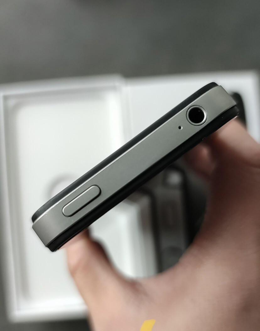 Apple iPhone 4 4S -8/16/32/64 GB iOS 3G WIFI Smartphone Model Apple iPhone 4s Storage Capacity 32 GB - Image 5