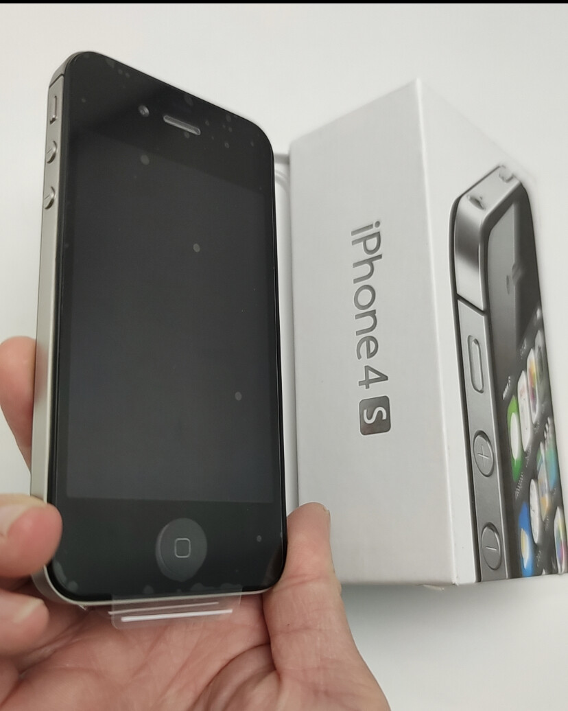 Apple iPhone 4 4S -8/16/32/64 GB iOS 3G WIFI Smartphone Model Apple iPhone 4s Storage Capacity 32 GB - Image 7