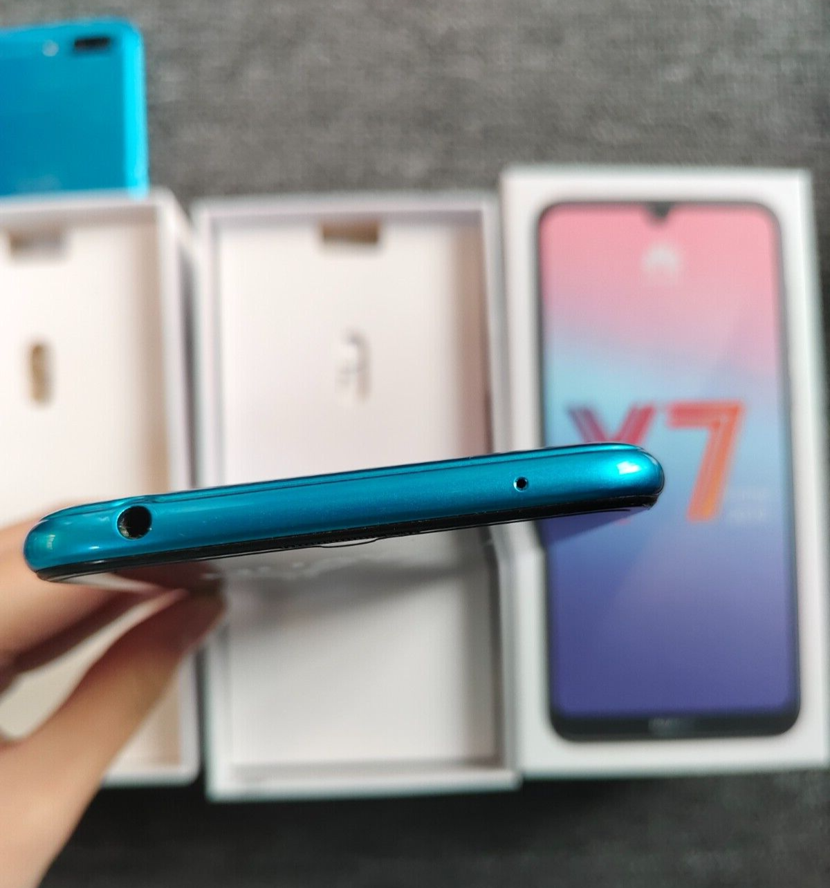Huawei Y7 Prime 2019 6.26" 13MP 4GB+128GB Unlocked (Global) Android Google Play Color Red - Image 7