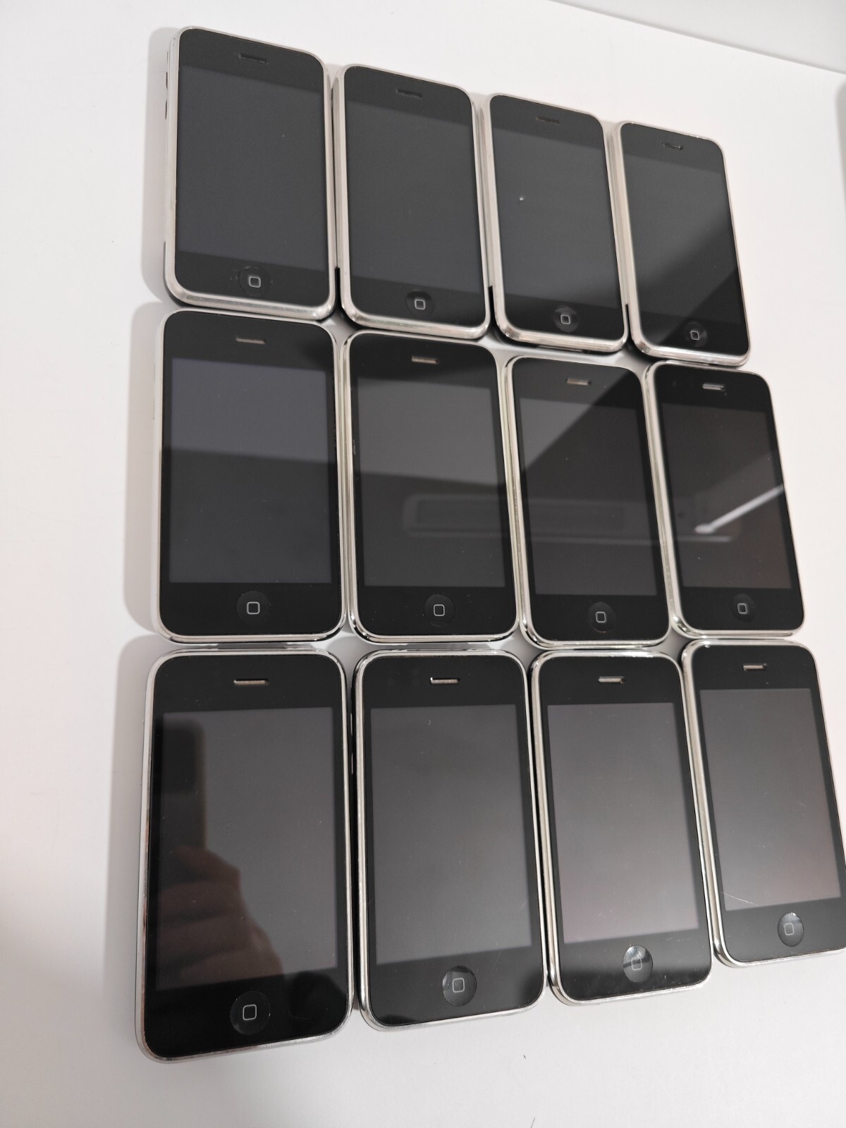 wholesale Original Unlocked Apple iPhone 3G 3GS 8/16/32GB usedphone Grade B Storage 32GB Model Number 3GS colors white - Image 11