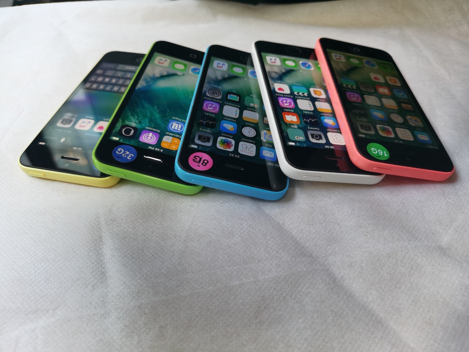 Tested work 100% Apple iPhone 5c - 8/16/32GB - random color Color Green Storage Capacity 8 GB - Image 3