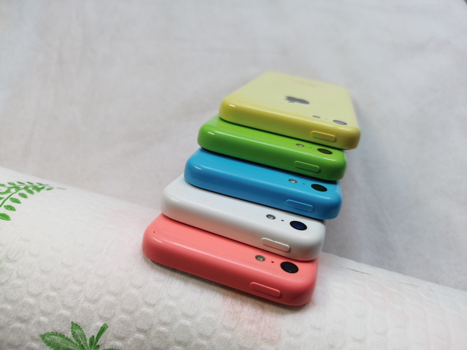 Tested work 100% Apple iPhone 5c - 8/16/32GB - random color Color Green Storage Capacity 8 GB - Image 8