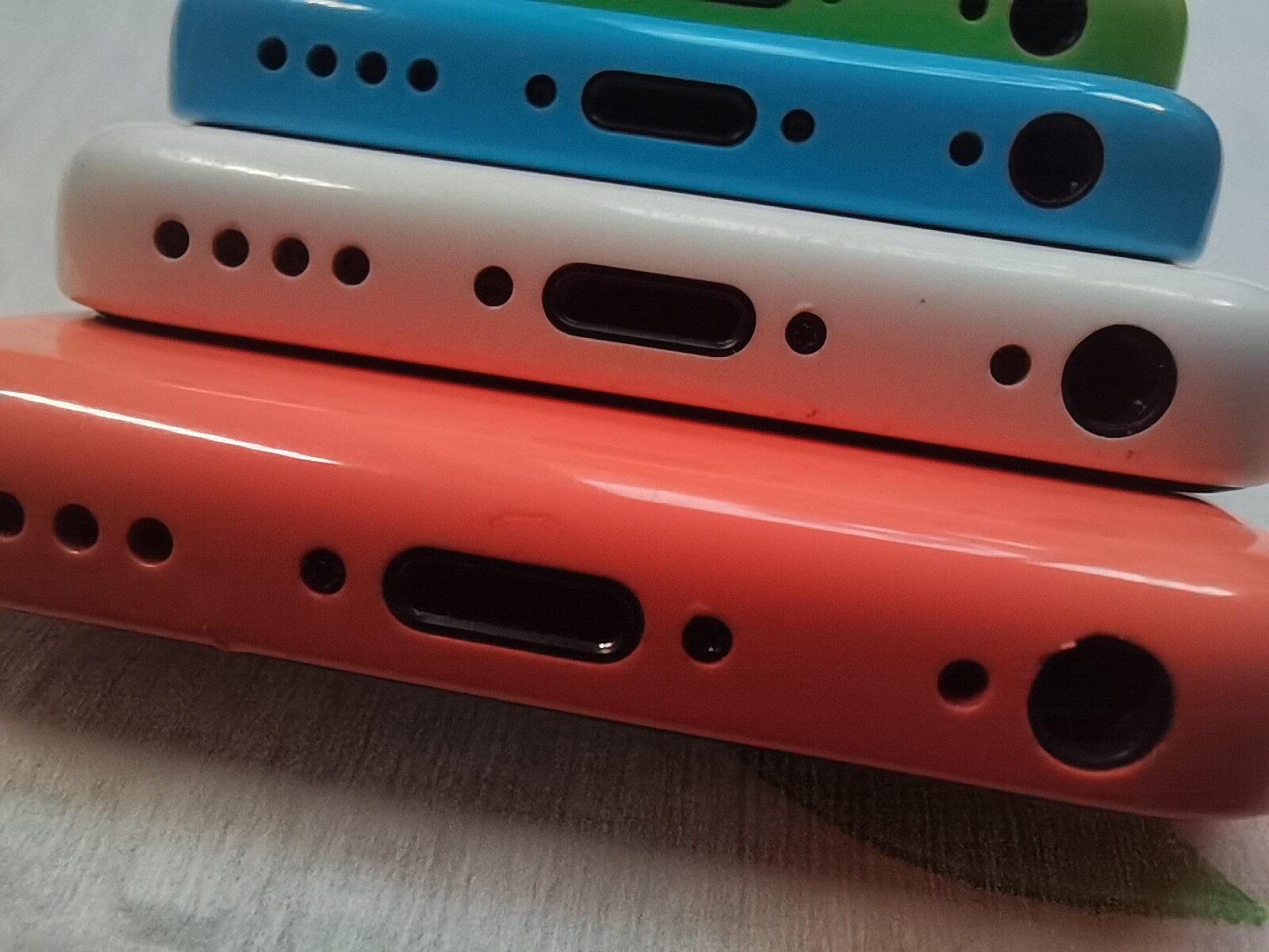 Tested work 100% Apple iPhone 5c - 8/16/32GB - random color Color Green Storage Capacity 8 GB - Image 11