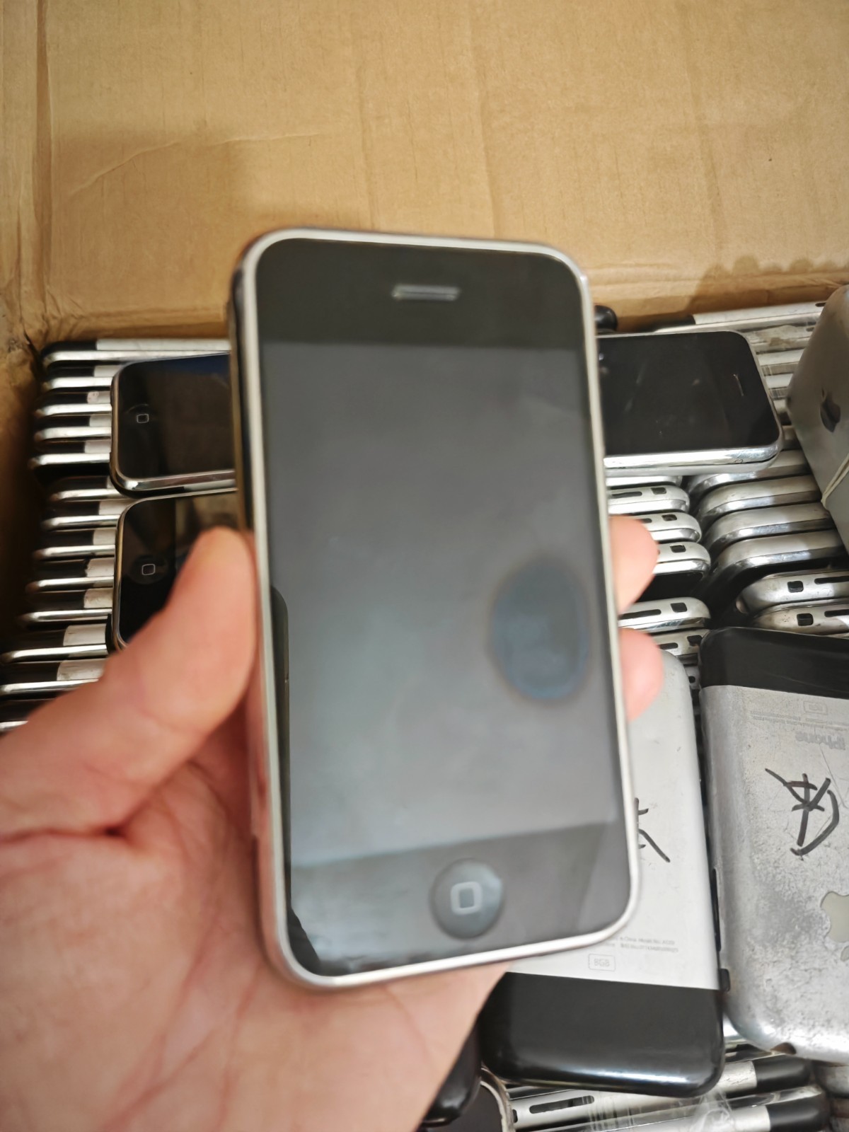 Apple iPhone 1st Generation 2G 8GB iOS screen broken doesn't work storage 16GB - Image 7