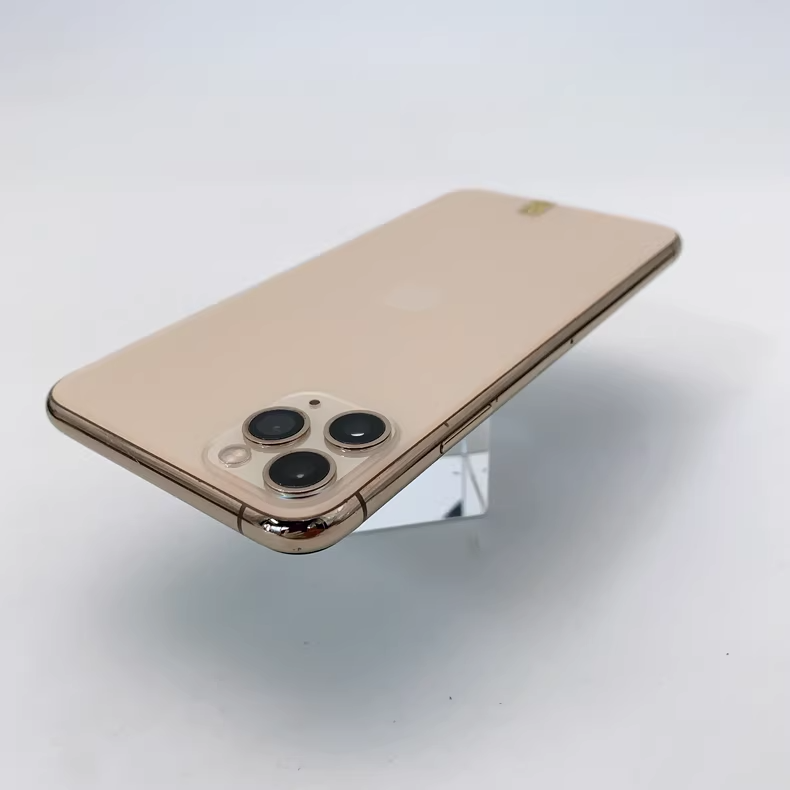 Apple iPhone 11 Pro Max 64/256GB - (Unlocked) - Great Condition Storage 256GB Color Please indicate the color you require - Image 6