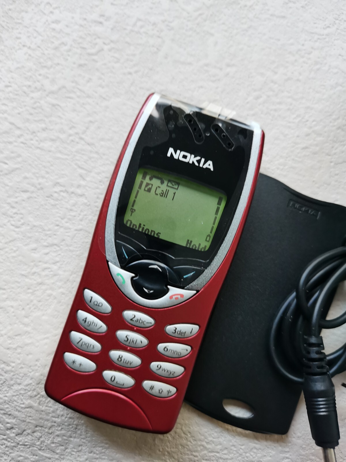 Nokia 8210 2G - Image 10
