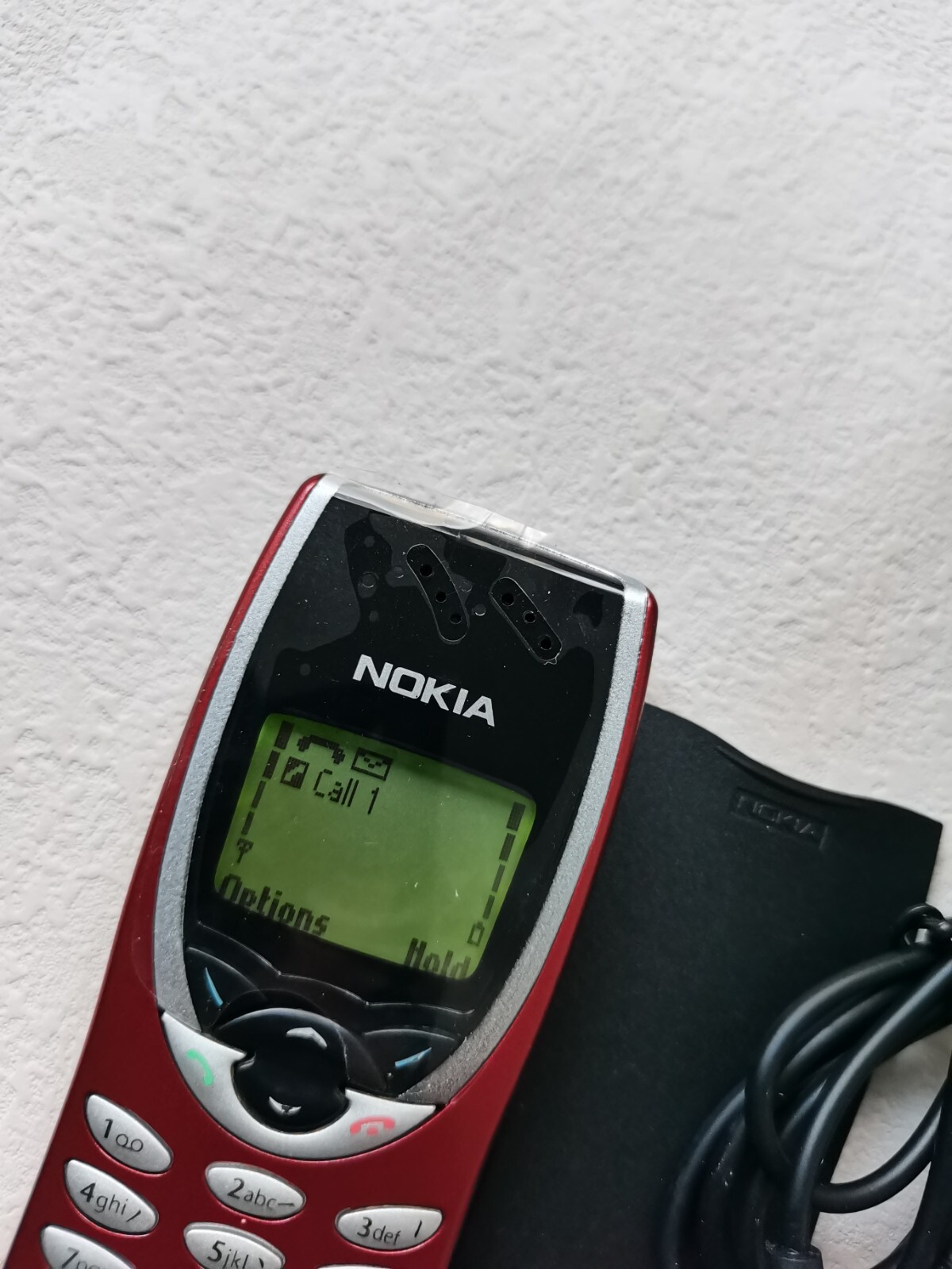 Nokia 8210 2G - Image 11
