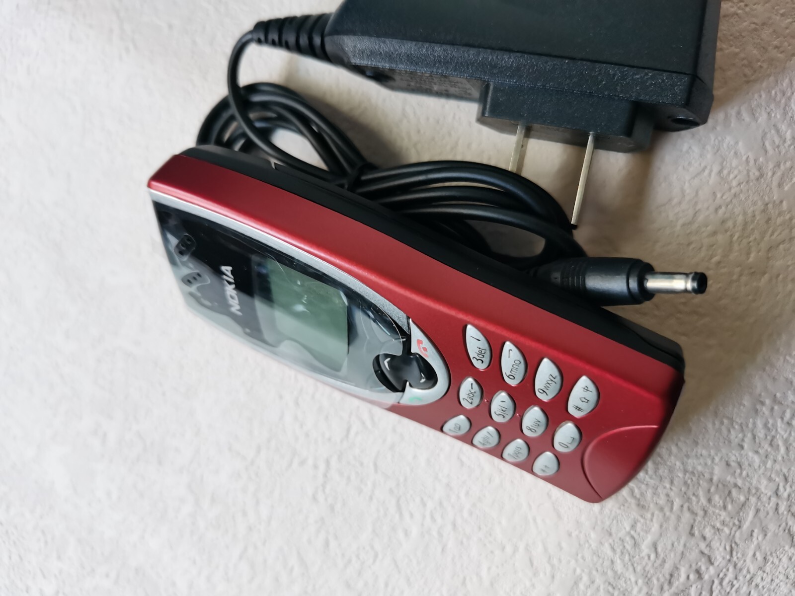 Nokia 8210 2G - Image 13