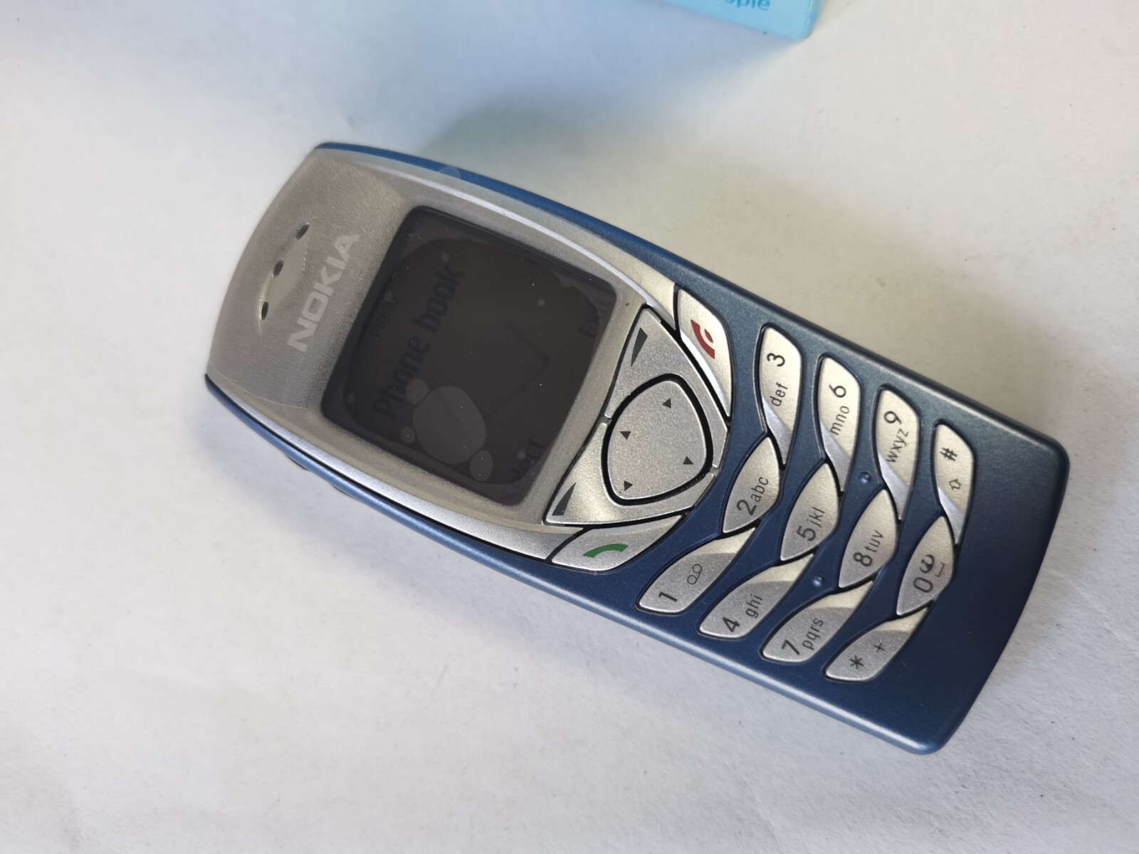 Nokia 6100 - blue (Unlocked) Original Mobile Phone - Image 3