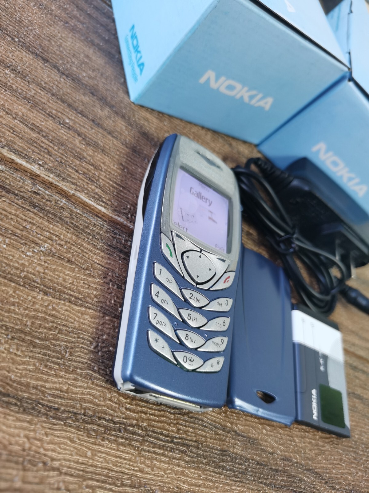 Nokia 6100 - blue (Unlocked) Original Mobile Phone - Image 4