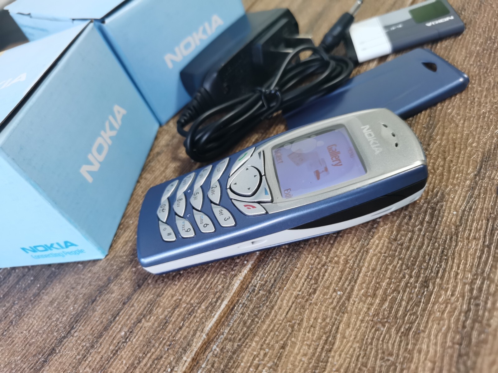 Nokia 6100 - blue (Unlocked) Original Mobile Phone - Image 7