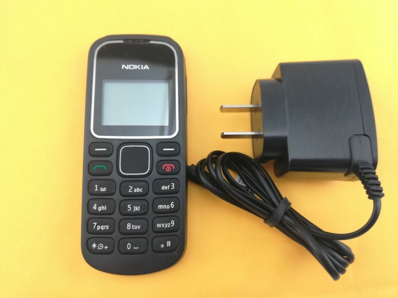 Nokia 1280 - Black (Unlocked) Cellular Phone - Image 3