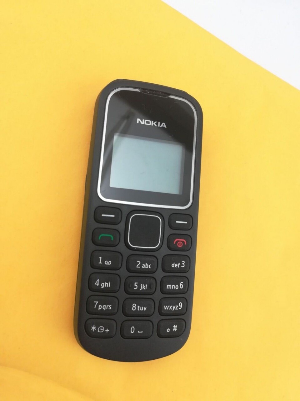 Nokia 1280 - Black (Unlocked) Cellular Phone - Image 9