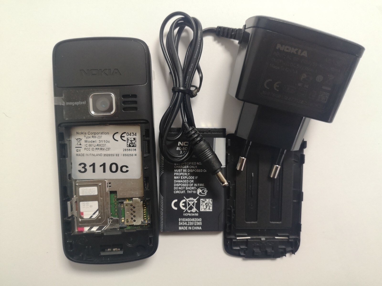Nokia Classic 3110 3110c - Black (Unlocked) Cellular Phone - Image 3