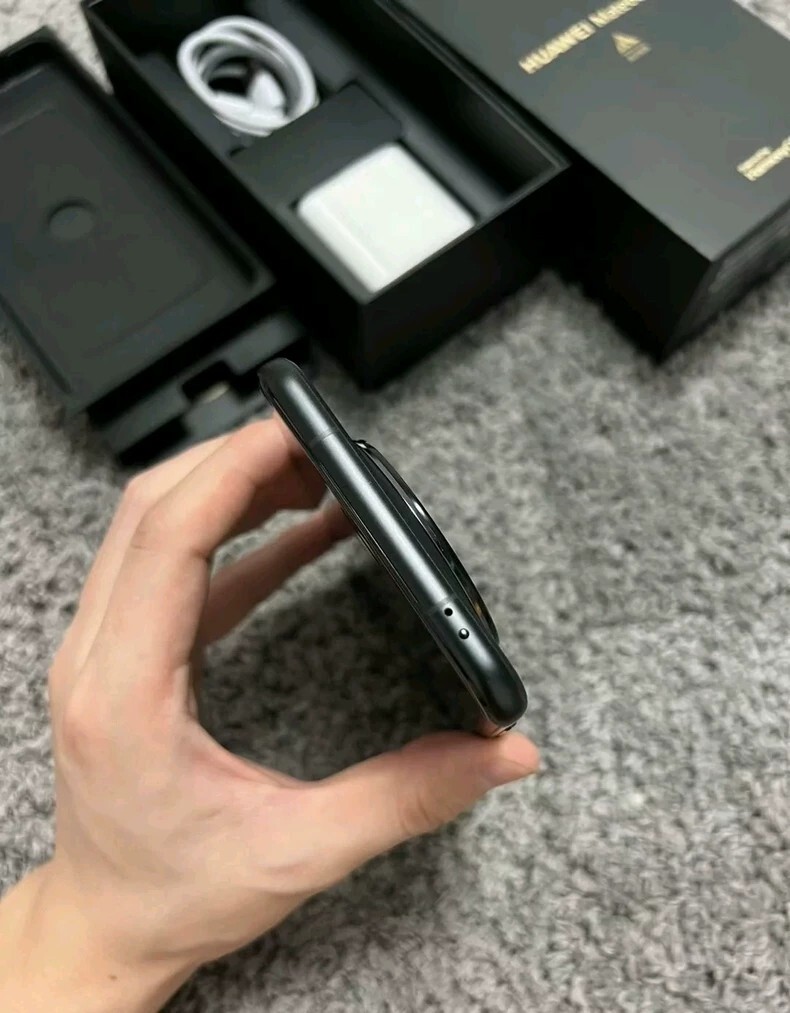 HUAWEI Mate 60 Pro 5G 6.82in 50MP 12+1TB Kirin 9000S HarmonyOS Google play Storage 1TB 12GB RAM - Image 9