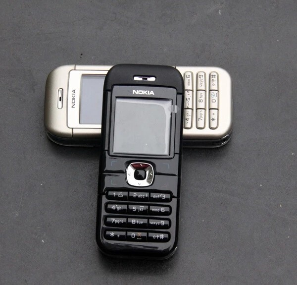 Nokia 6030 - Black silver gold(Unlocked) Cellular Phone - Image 5