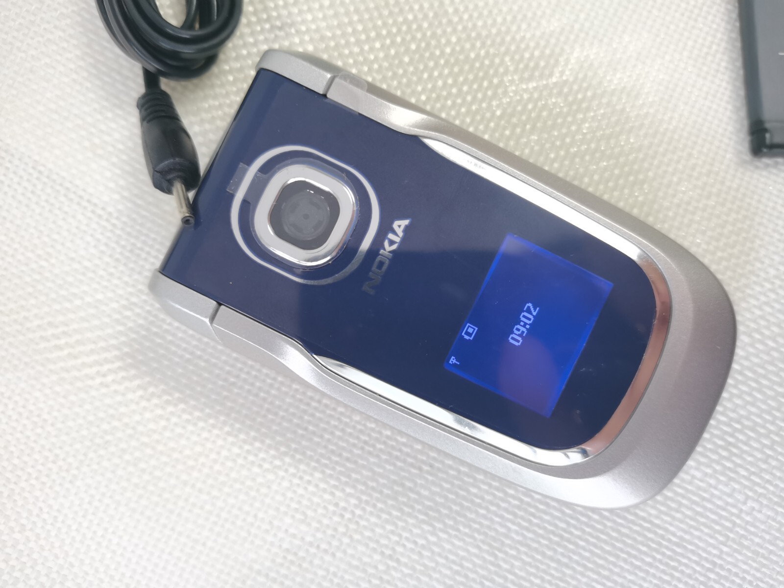 ORIGINAL Nokia 2760 Blue 100% UNLOCKED Flip Cell phone GSM 900 / 1800 GSM Phone - Image 11