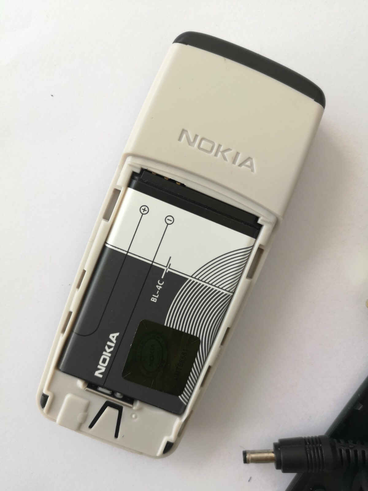 Nokia 1110 1110i GSM 900/1800 Original Mobilephone Cell phone - Image 5