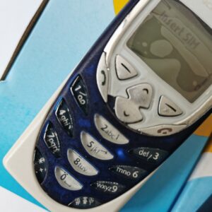 Nokia 8310 White black keyboard phone 2G