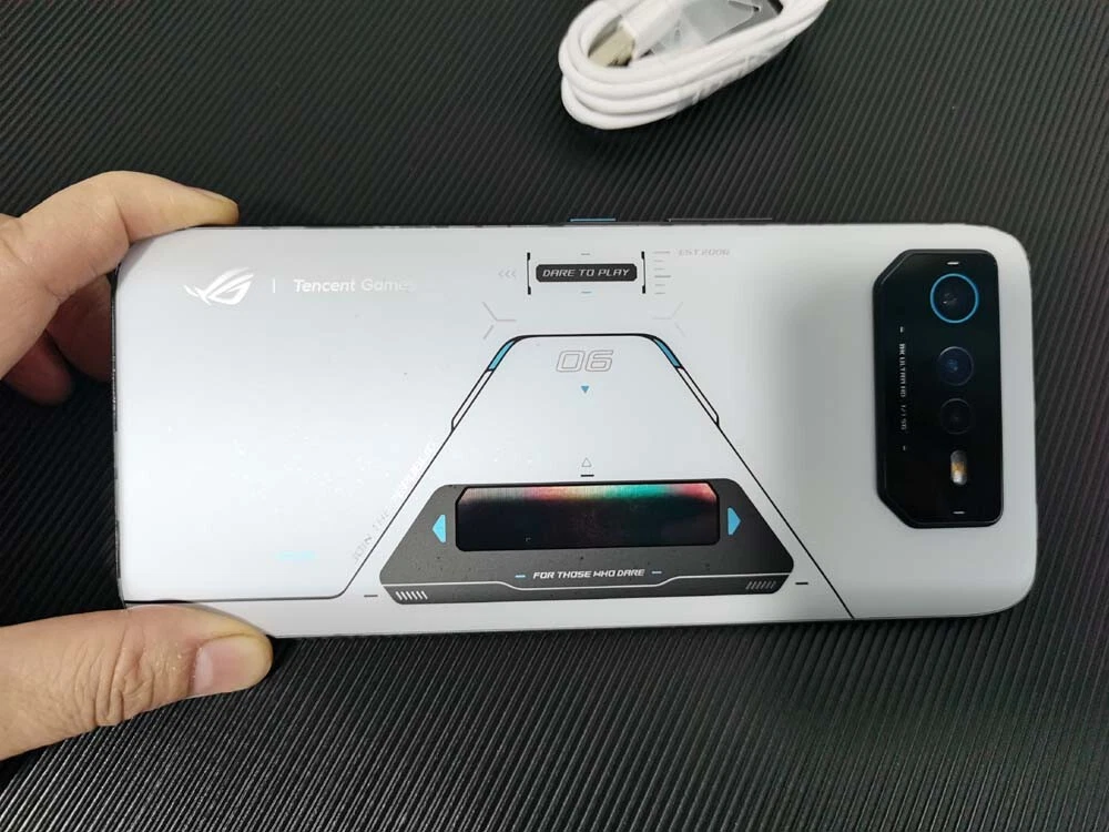 Asus ROG Phone 6 Pro 6.78" 50MP 512GB 18GB RAM game phone Google play Global Charger Included Yes Storage Capacity 512GB 18GB RAM