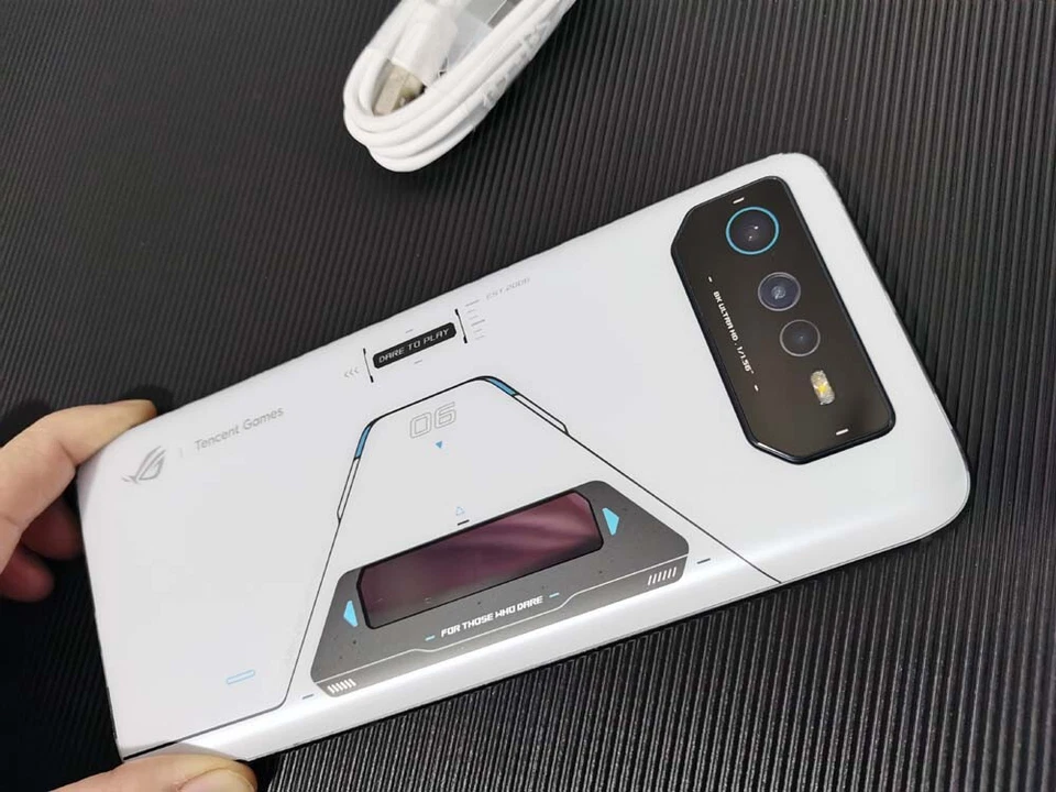 Asus ROG Phone 6 Pro 6.78" 50MP 512GB 18GB RAM game phone Google play Global Charger Included Yes Storage Capacity 512GB 18GB RAM - Image 2